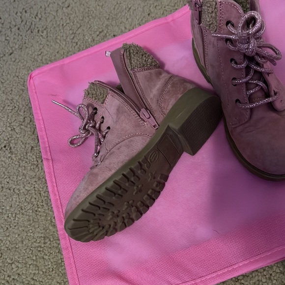 Old Navy pink suede boots, 11 Toddler size - Picture 2 of 5